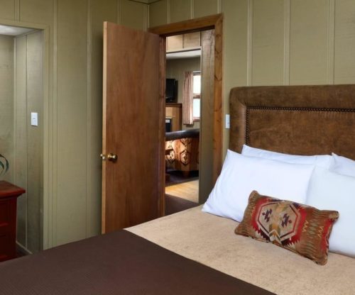 Cottage Queen Bedroom